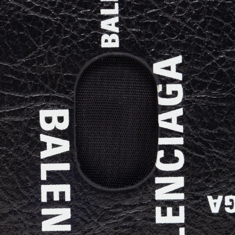 Balenciaga Cash