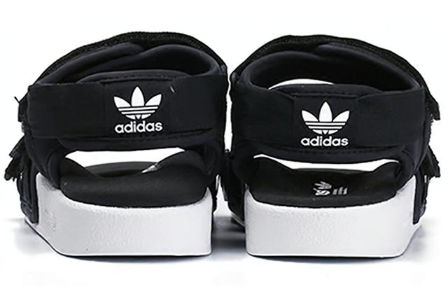 adidas Adilette