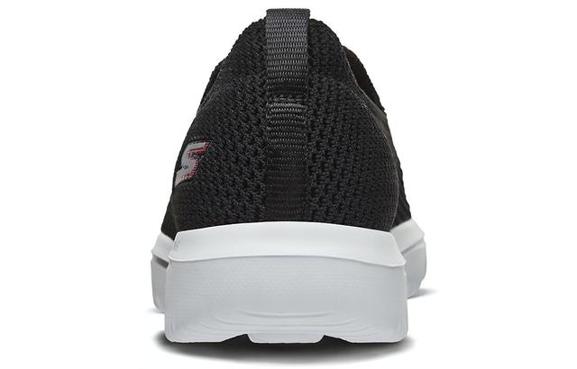 Skechers Go Walk Evolution Ultra