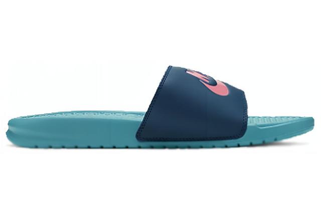 Nike Benassi