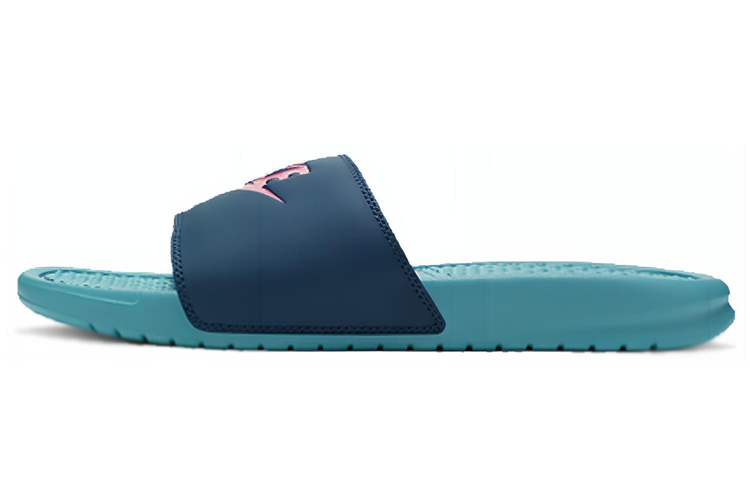 Nike Benassi