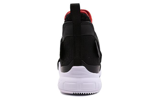 Nike zoom soldier 12 EP