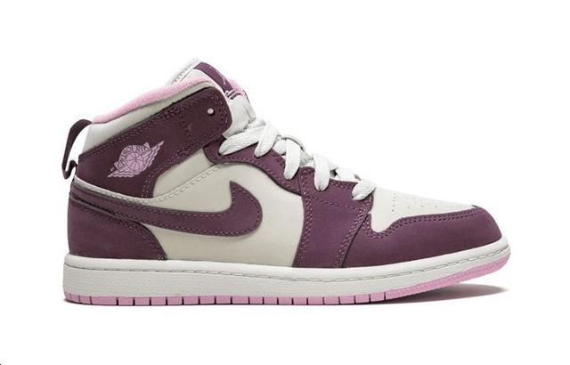 Jordan Air Jordan 1 Mid "Sand Purple"