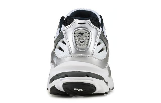 Mizuno Wave Rider 10