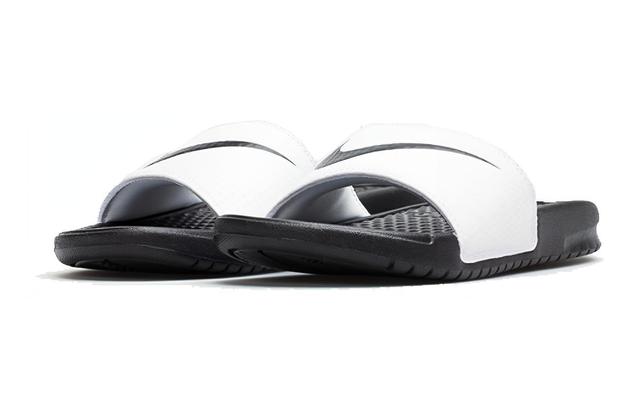 Nike Benassi Swoosh