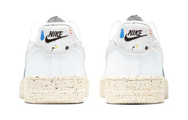 Nike Air Force 1 LV8 3