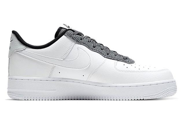 Nike Air Force 1 '07 LV8