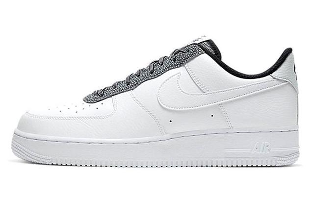 Nike Air Force 1 '07 LV8