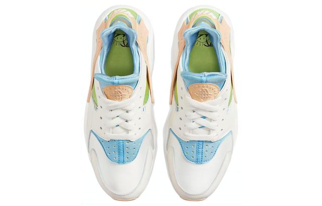 Nike Huarache SE "Easter"