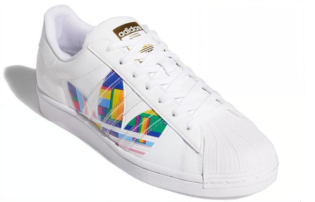 adidas originals Superstar Pride LOGO