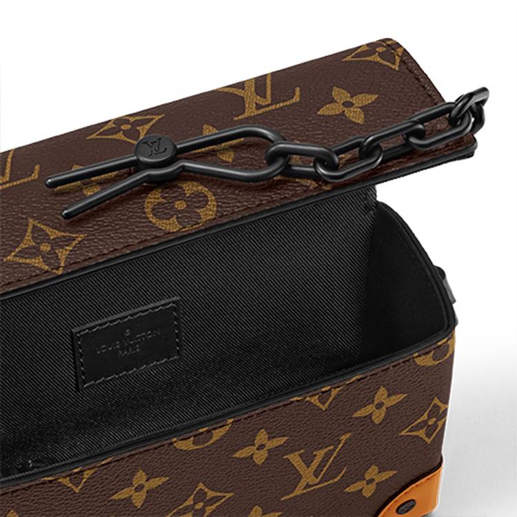 LOUIS VUITTON Steamer