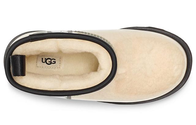 UGG CLASSIC CLEAR MINI