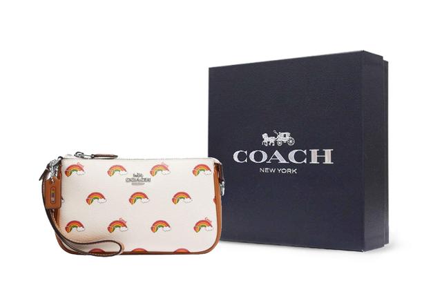 COACH Nolita 19 Logo