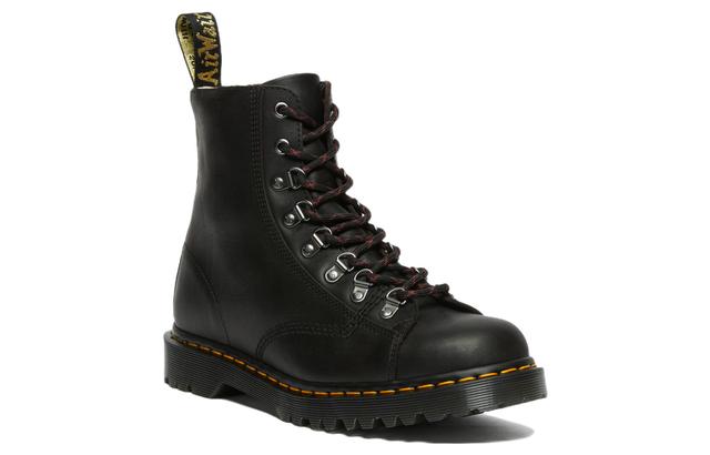 Dr.Martens 8