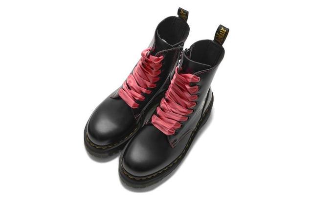 Dr.Martens