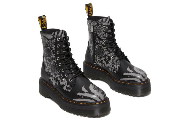 Dr.Martens