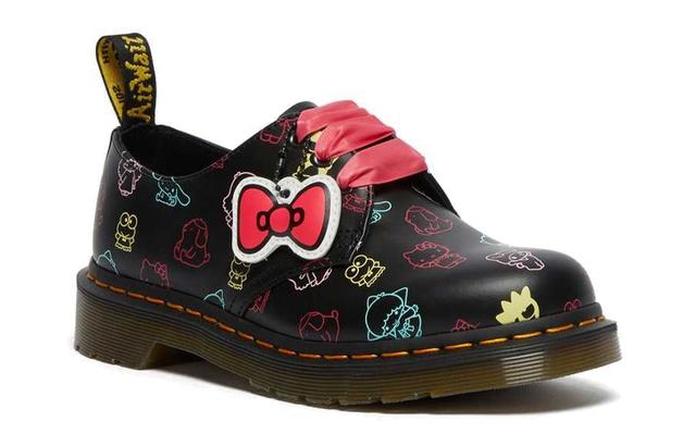 Hello Kitty and Friends x Dr.Martens 1461
