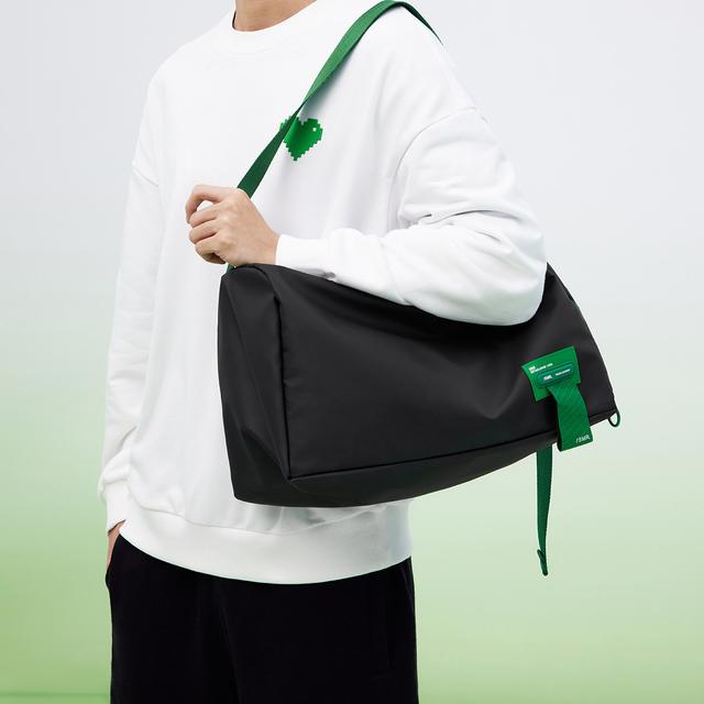 森马 网球系列 大容量 织物 旅行袋健身包手提斜挎包 大号 男女同款情侣款 白蓝色调/黑绿色调/柠绿