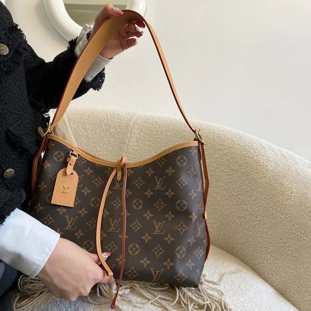 LV carryall