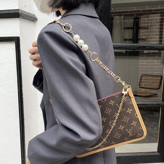 LV carryall