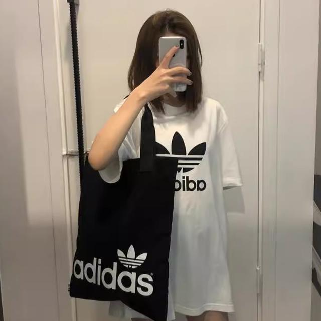 adidas originals Shopper Logo