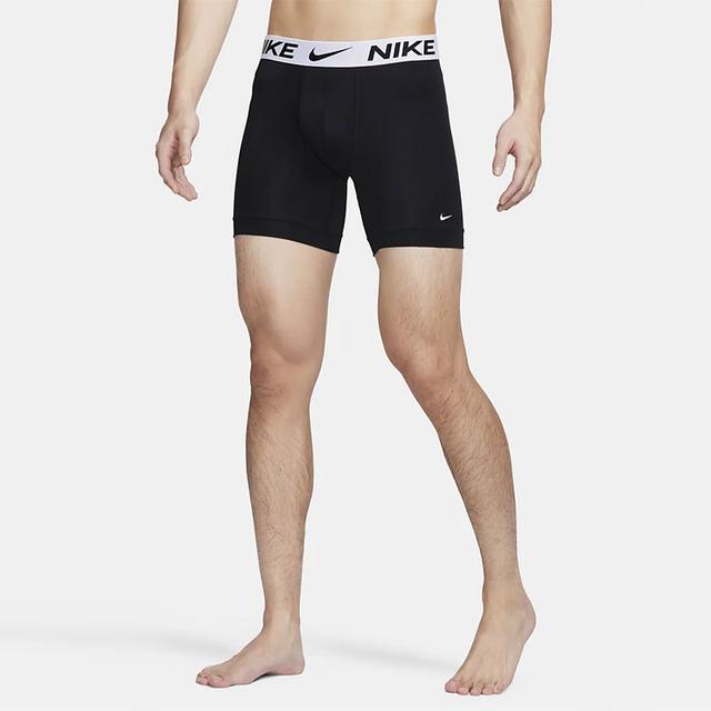 Nike Dri-FIT Essential Logo 3