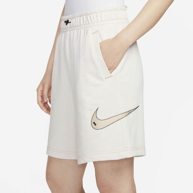 Nike Sportswear Swoosh Logo