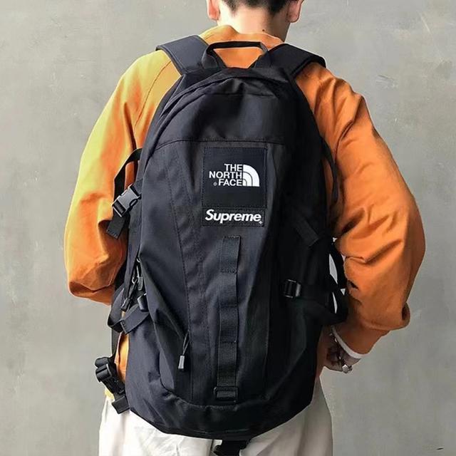 Supreme x The North Face FW18