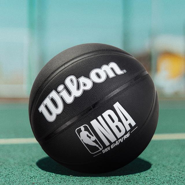 Wilson x NBA 7 PU