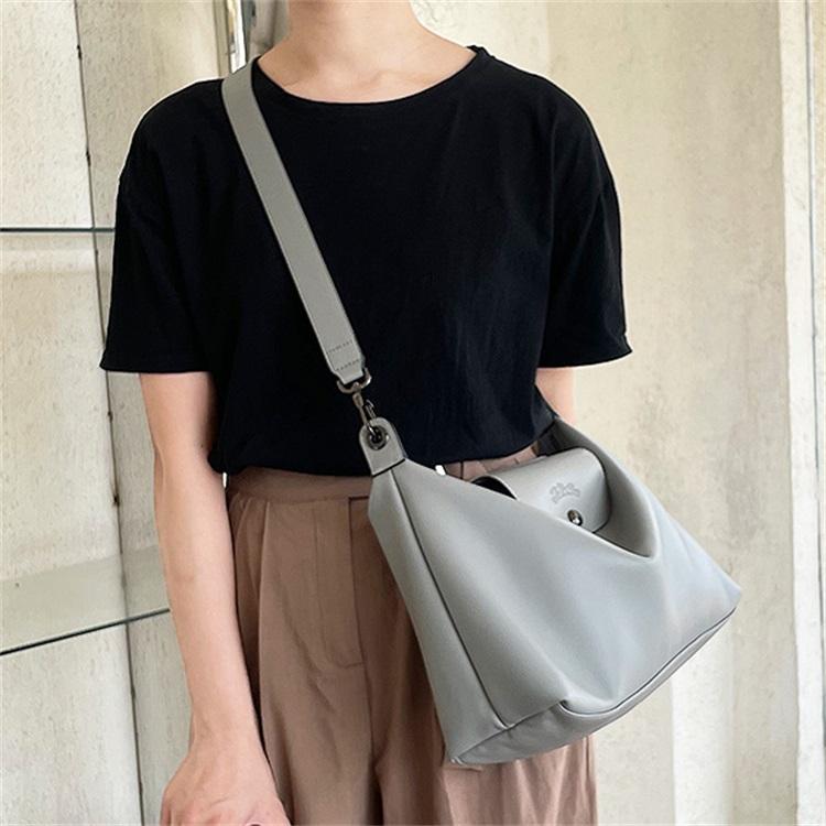 longchamp hobo