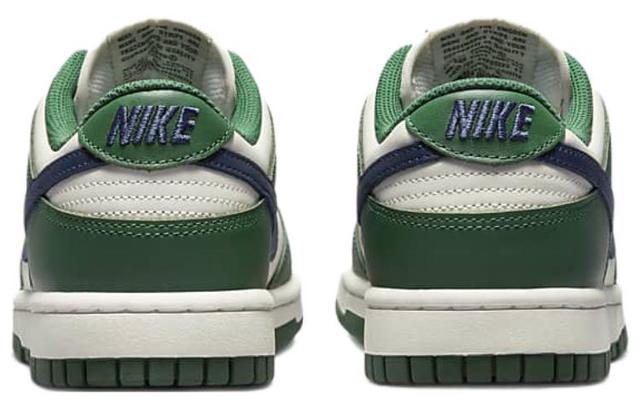 Nike Dunk Low "Gorge Green"
