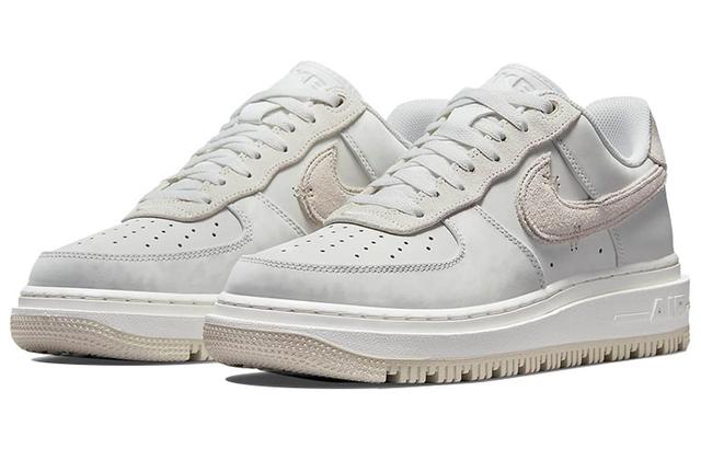 Nike Air Force 1 Low summit white