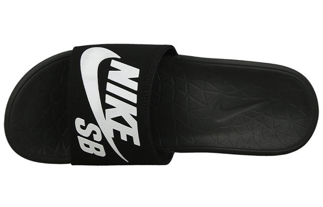 Nike SB Benassi