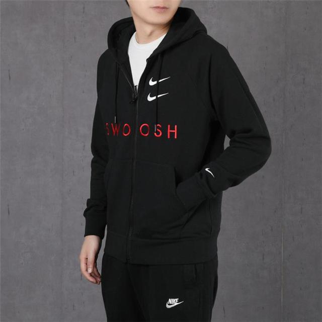 Nike Sportwear Swoosh