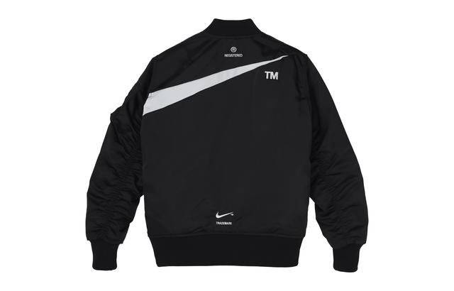 Nike Sportswear Swoosh Therma-FIT Logo
