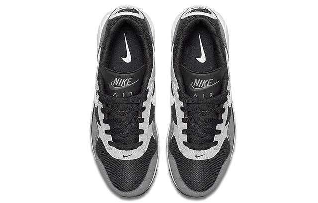Nike Air Max Correlate